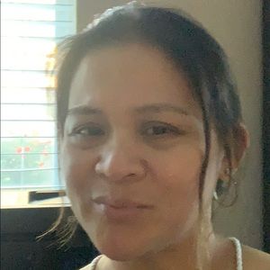 Meet your Posher, Lourdes